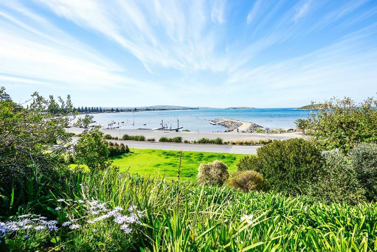 Magnificent Views Over The Bay Villa Encounter Bay Exterior photo